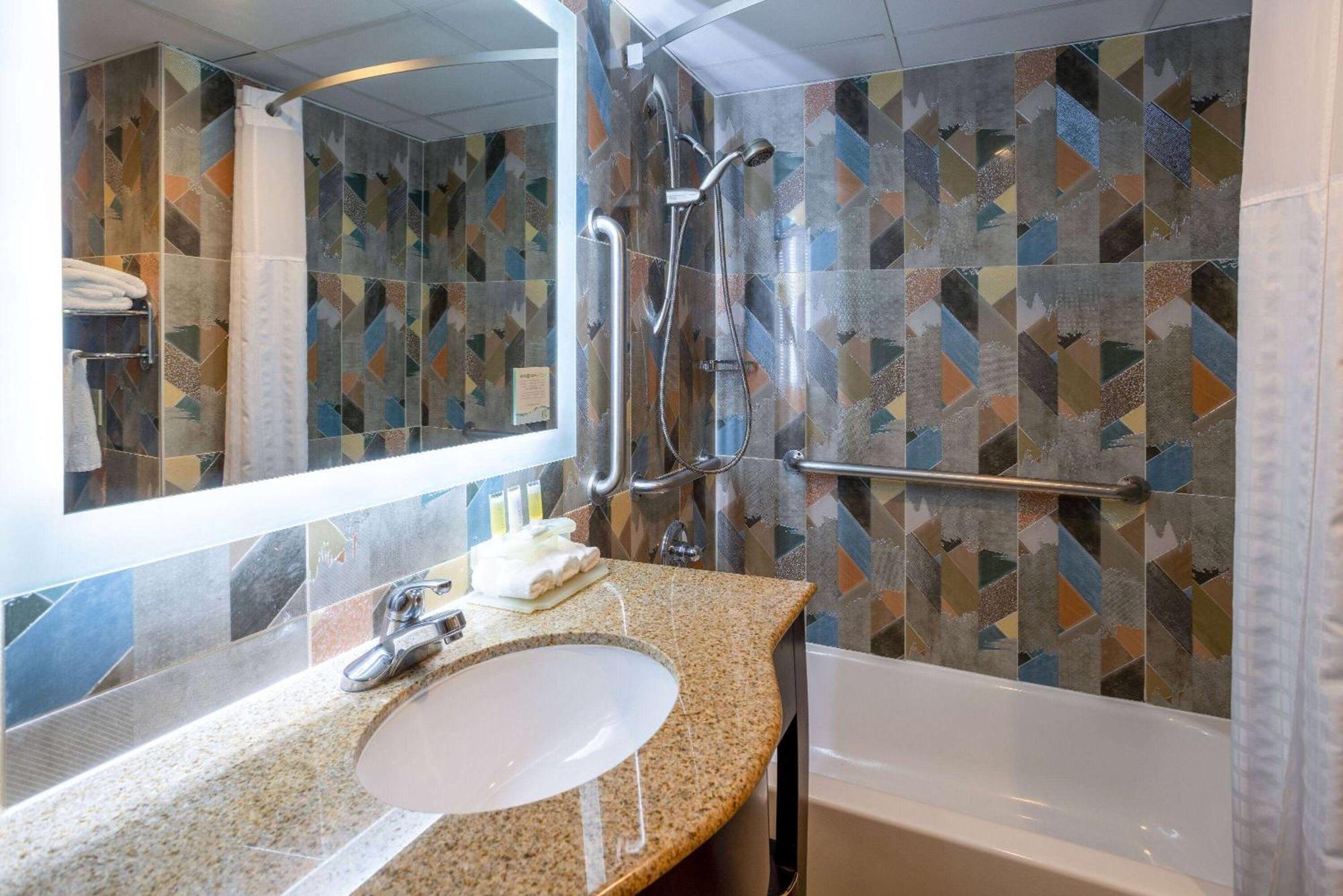 Days Hotel By Wyndham North Bergen Exteriér fotografie
