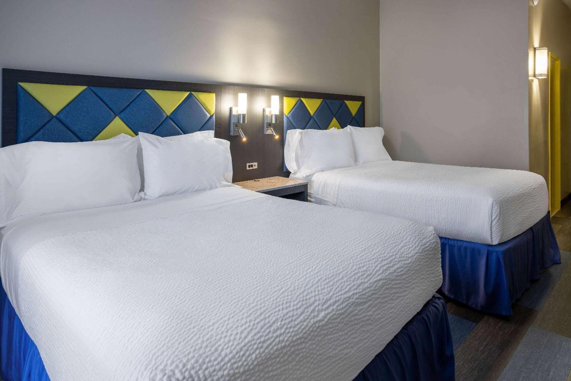 Days Hotel By Wyndham North Bergen Exteriér fotografie