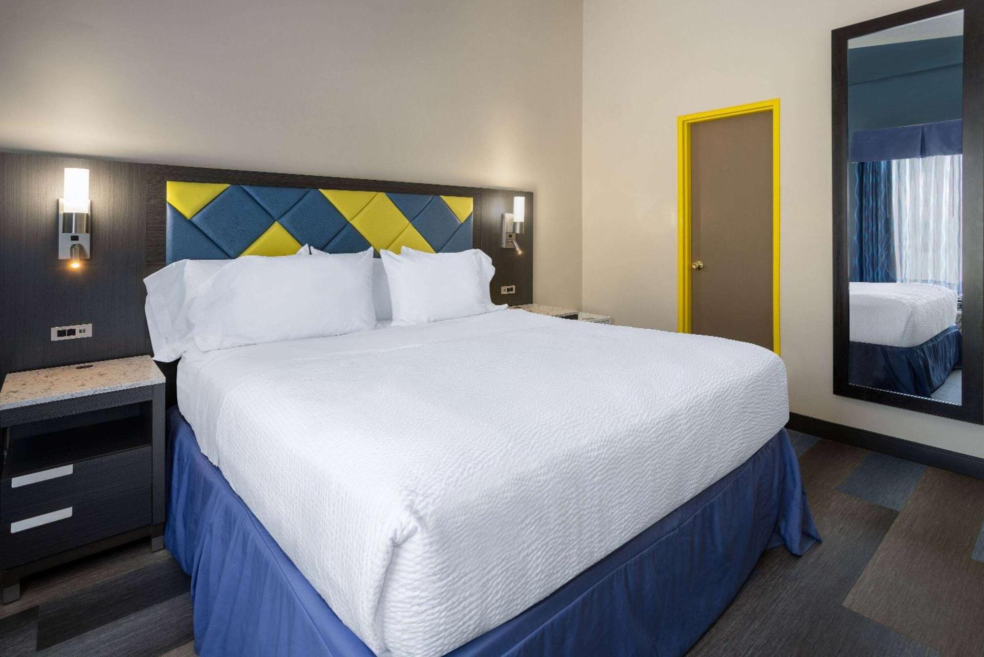 Days Hotel By Wyndham North Bergen Exteriér fotografie